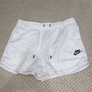 Women's Nike Sportswear Club Fleece Shorts, Sweatshorts (s)